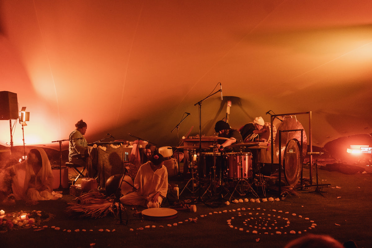 Carlos Niño, Luis Pérez Ixoneztli, and Friends